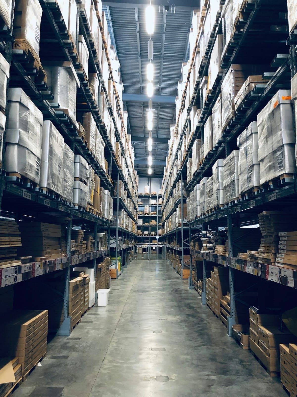 Freight handling and warehouse operations in the United States